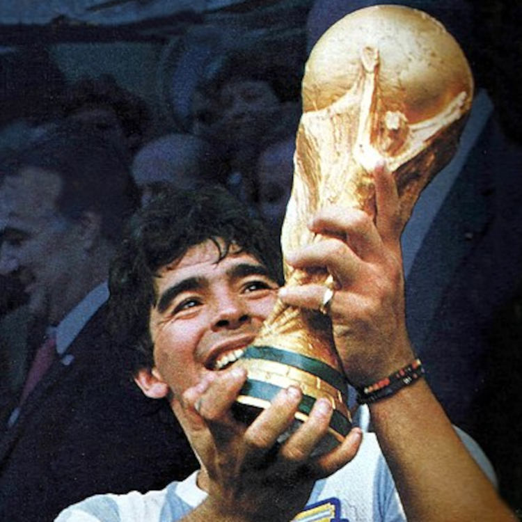 Images Music/KP WC Music 2 Sport, Unknown author, Maradona-Mundial_86_con_la_copa.jpeg